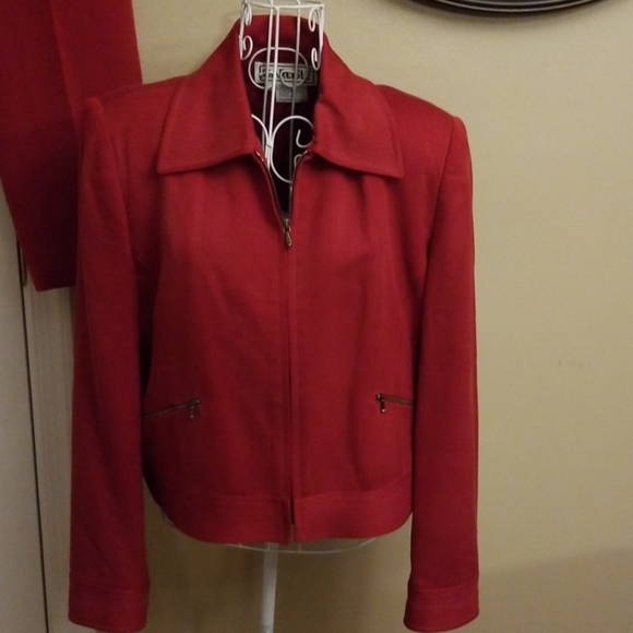 Fabulous silk pantsuit size 6 - Picture 2 of 8